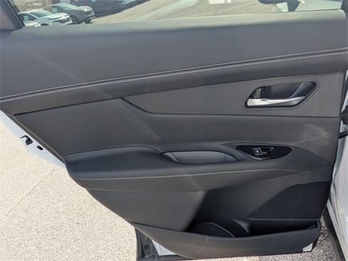 New 2025 Nissan Murano SL image 24