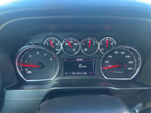 Used 2023 Chevrolet Silverado 2500 LT image 20