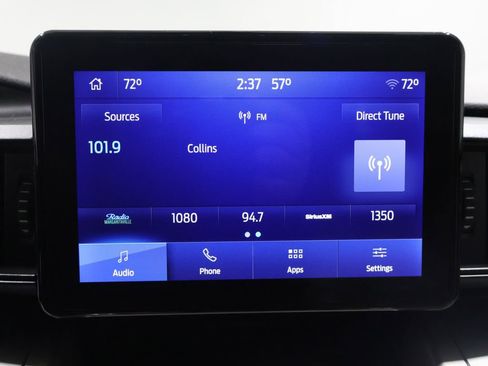 Used 2022 Ford Explorer XLT image 28