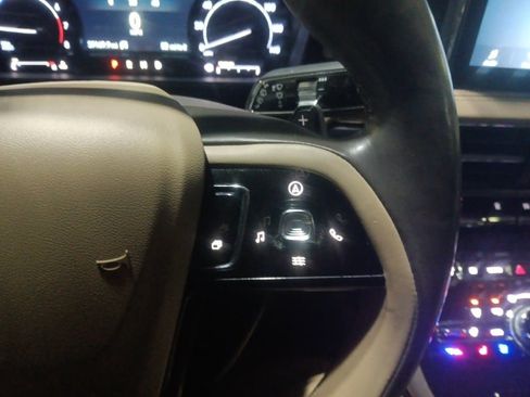 Used 2021 Lincoln Corsair AWD w/ Premium Package image 24