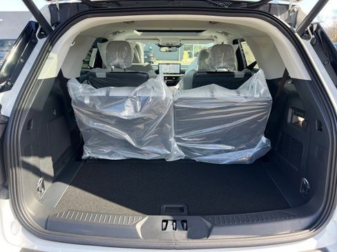 New 2026 Ford Explorer Platinum w/ LUX Leather Package image 25