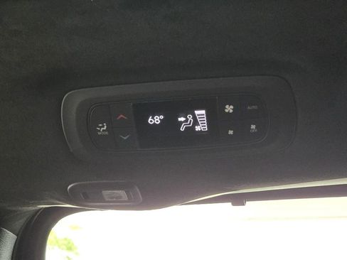 New 2026 Chrysler Pacifica Pinnacle w/ Trailer Tow Group image 11