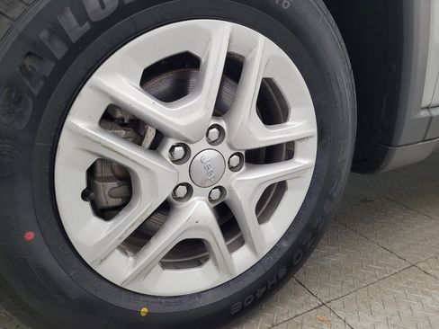 Used 2020 Jeep Compass Sport w/ Tech Group image 31