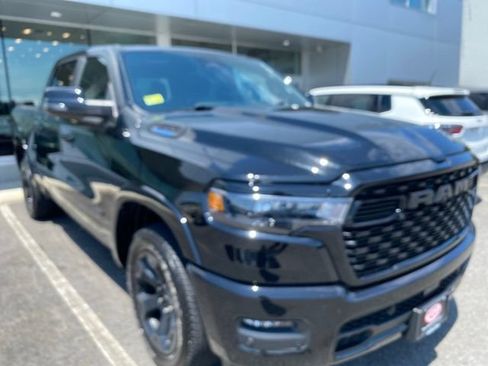 Used 2025 RAM 1500 Big Horn AWD/4WD image 2