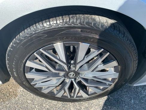 Used 2023 Nissan Altima 2.5 SV image 10