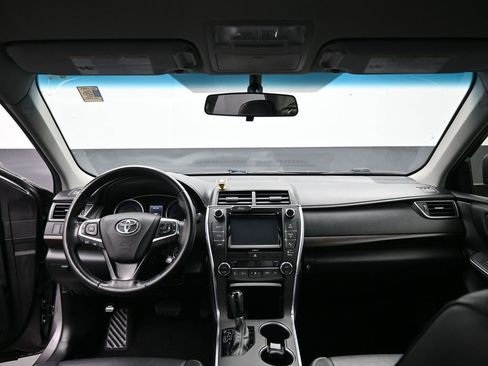 Used 2016 Toyota Camry XLE image 26