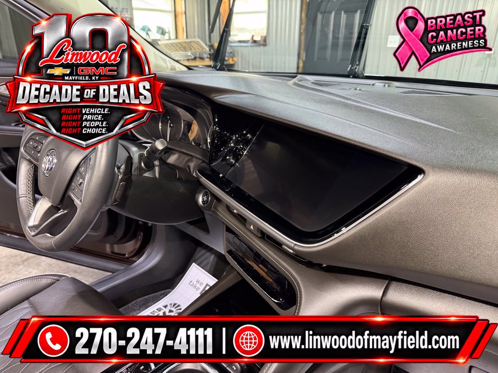 Used 2023 Buick Envision Avenir FWD image 32