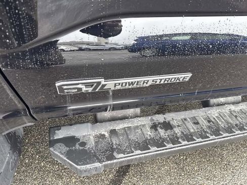 Used 2024 Ford F250 Lariat w/ Black Appearance Package image 11