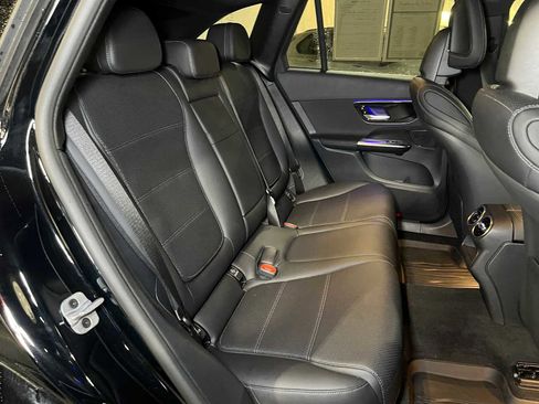 Certified 2025 Mercedes-Benz GLC 300 image 14