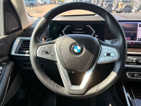 Used 2026 BMW X7 xDrive40i AWD/4WD image 41