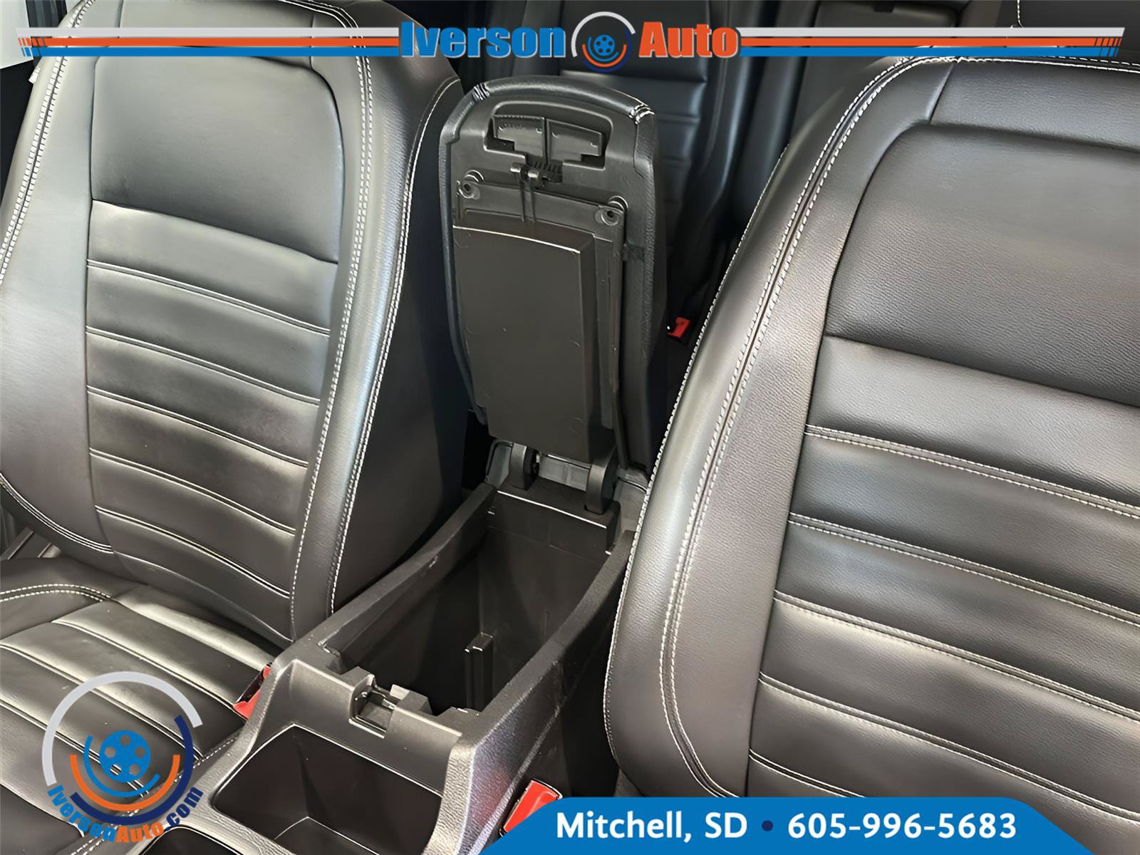 Used 2019 Ford Escape SEL AWD/4WD image 22