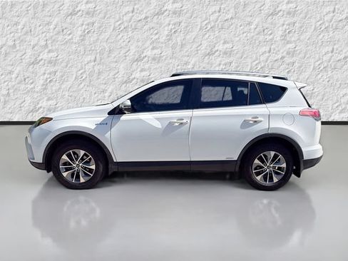 Used 2018 Toyota RAV4 XLE w/ Convenience Package AWD/4WD image 6