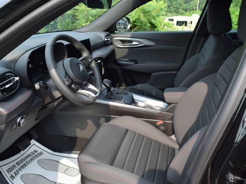 Used 2025 Dodge Hornet GT w/ GT Blacktop Package AWD/4WD image 12