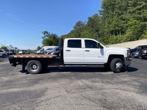 Used 2019 Chevrolet Silverado 3500 W/T w/ WT Convenience Package image 2