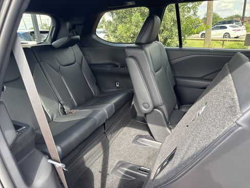 New 2026 Lexus TX 500h AWD image 13