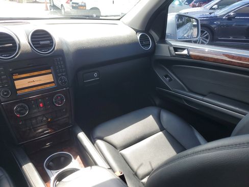 Used 2011 Mercedes-Benz ML 350 2WD image 29