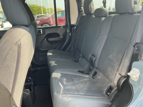 Certified 2024 Jeep Gladiator Sport AWD/4WD image 29