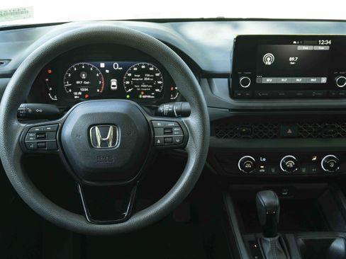 Used 2023 Honda Accord LX image 19
