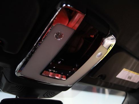 Used 2023 Rolls-Royce Cullinan AWD/4WD image 36