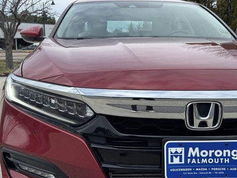 Used 2018 Honda Accord Touring image 3