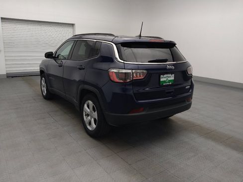 Used 2021 Jeep Compass Latitude FWD image 5