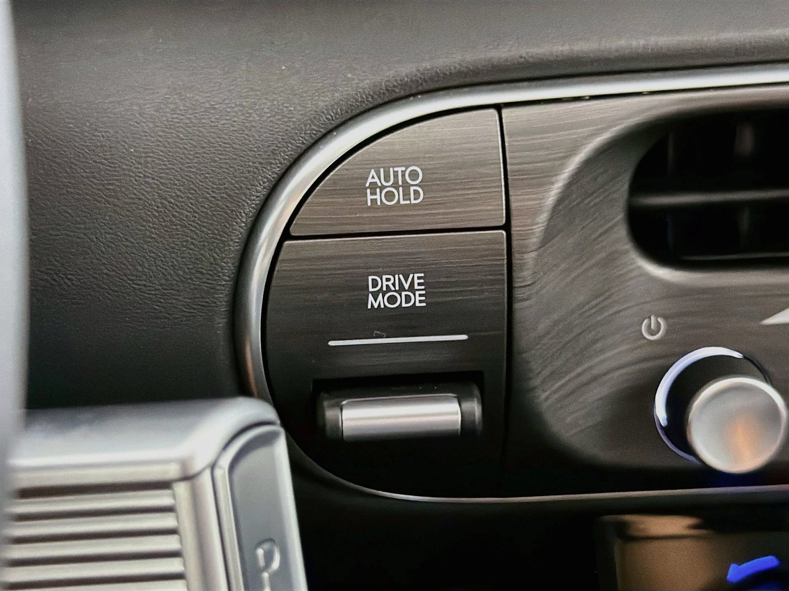 Used 2026 Hyundai Palisade SE FWD image 18
