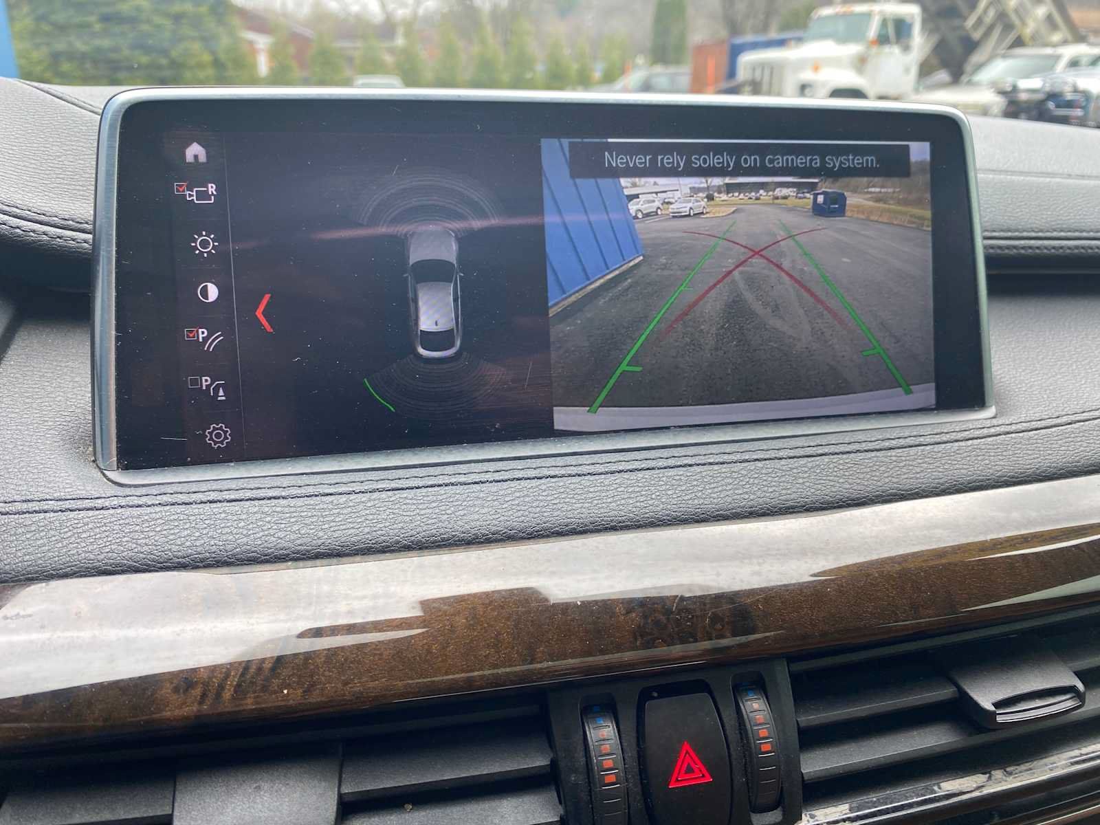 Used 2018 BMW X6 M50i AWD/4WD image 19
