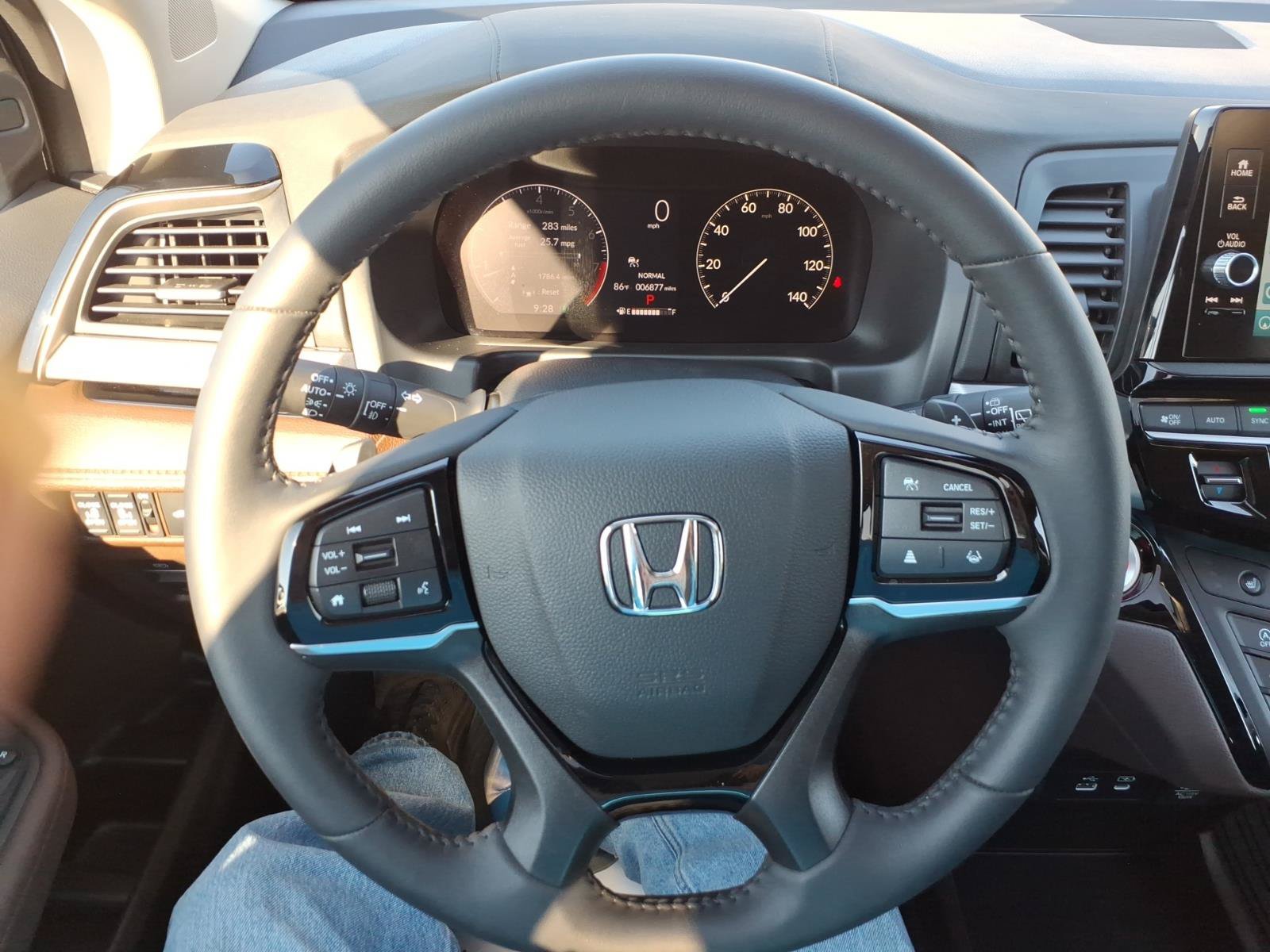 Used 2026 Honda Odyssey Touring image 23