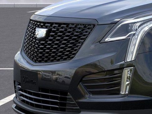 New 2026 Cadillac XT5 Luxury image 13