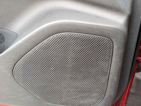 Used 2025 Nissan Rogue SV FWD image 16