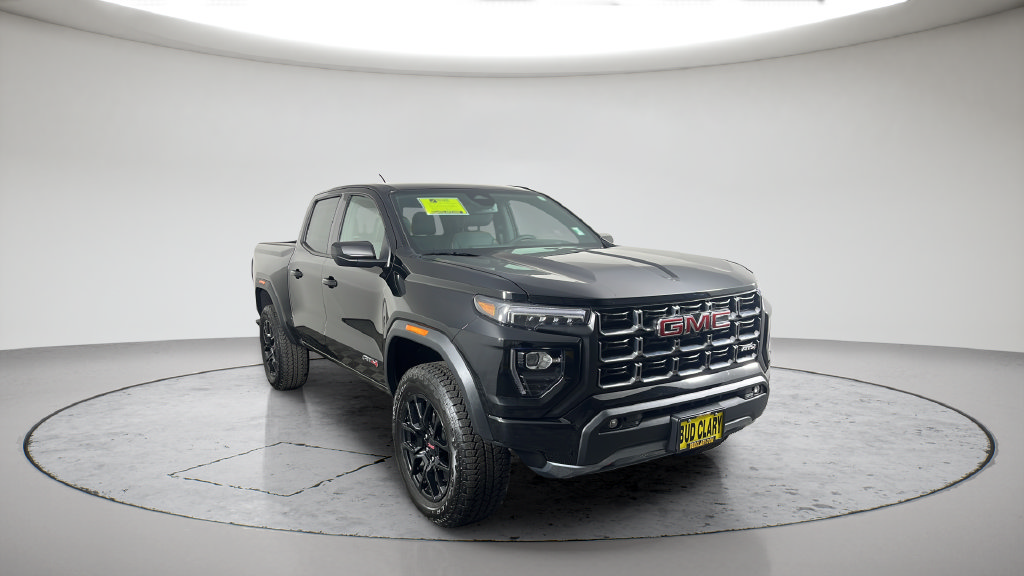 Used 2025 GMC Canyon AT4 AWD/4WD image 5