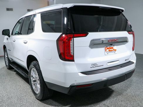 Used 2022 GMC Yukon SLT w/ SLT Premium Package AWD/4WD image 9