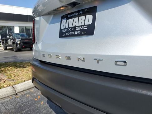 Used 2021 Kia Sorento LX image 7