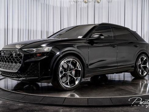 Used 2025 Audi RS Q8 performance image 8