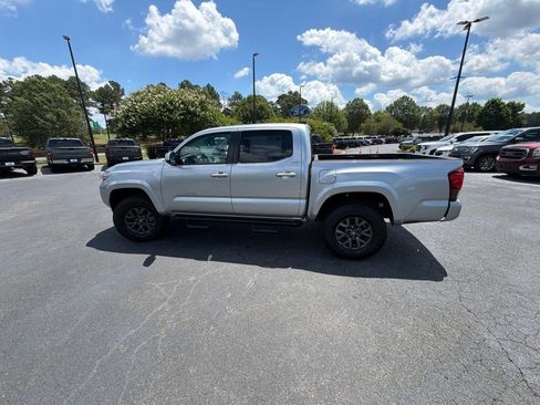 Used 2023 Toyota Tacoma SR5 w/ Technology Package AWD/4WD image 37