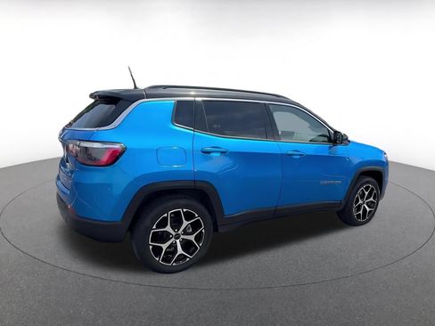 Used 2025 Jeep Compass Limited AWD/4WD image 11