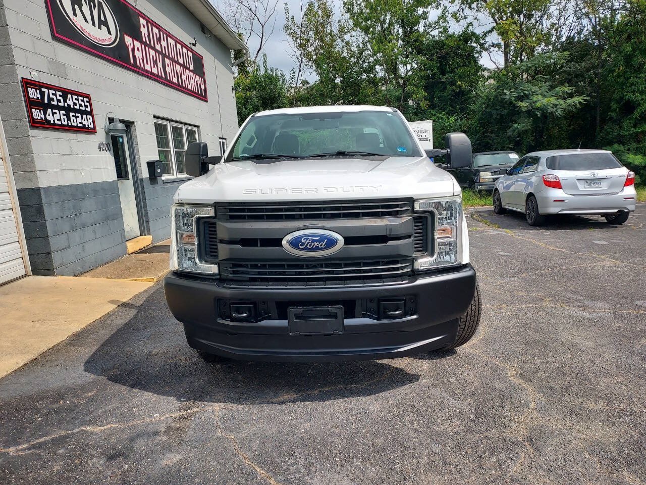 Used 2018 Ford F250 XL AWD/4WD image 3