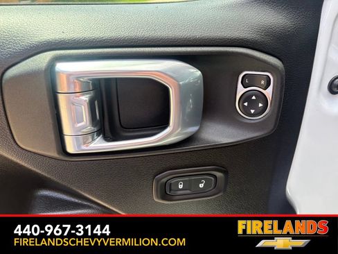 Used 2022 Jeep Wrangler Unlimited Sport AWD/4WD image 15