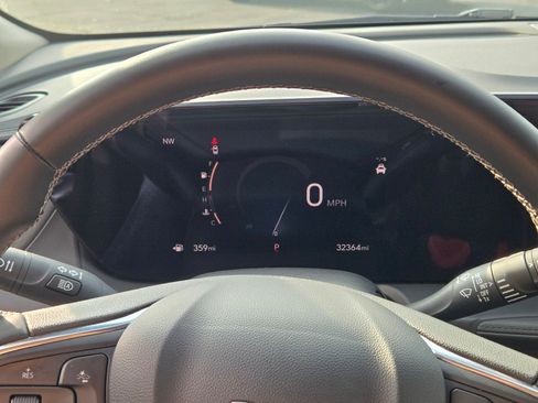 Certified 2025 Buick Encore GX Preferred FWD image 30
