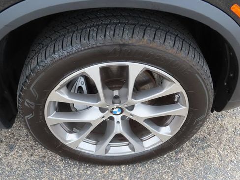 Used 2025 BMW X5 xDrive40i AWD/4WD image 13
