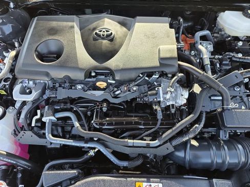 Used 2025 Toyota Camry LE image 20