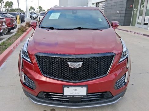 Used 2022 Cadillac XT5 Premium Luxury w/ LPO, ONYX Package image 2