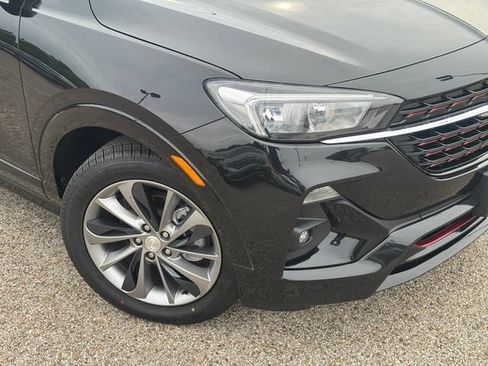 Used 2022 Buick Encore GX Select w/ Sport Touring Package FWD image 3