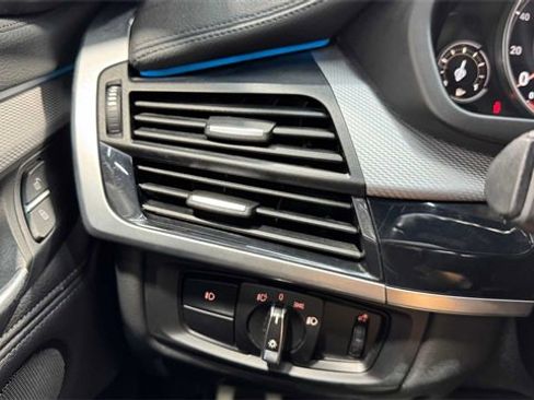 Used 2019 BMW X6 sDrive35i w/ M Sport Package image 28