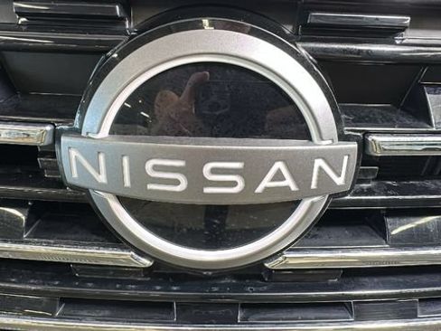 Used 2024 Nissan Rogue Platinum w/ Platinum Premium Package AWD/4WD image 8