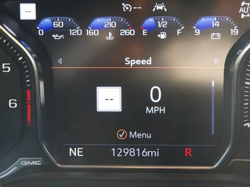 Used 2021 GMC Yukon Denali w/ LPO, Illumination Package AWD/4WD image 30