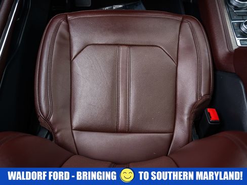 Used 2024 Ford Expedition Limited image 32