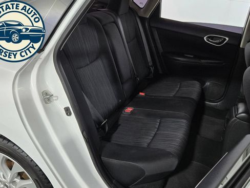 Used 2018 Nissan Sentra SV FWD image 32