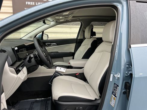 New 2026 Kia Sportage EX w/ EX Panoramic Sunroof Package image 11
