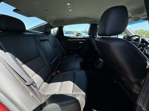 Used 2016 Chevrolet Impala LT w/ Convenience Package FWD image 25